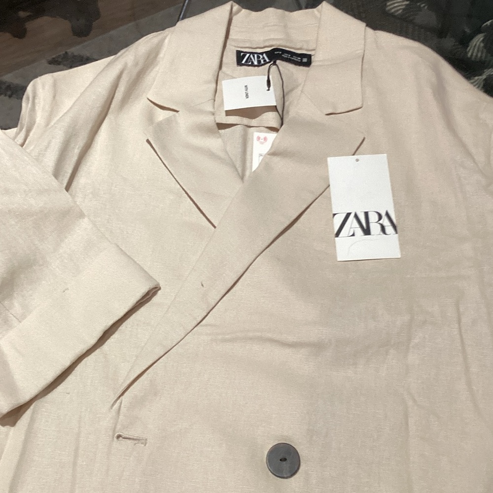 Zara Beige Double-Breasted Blazer